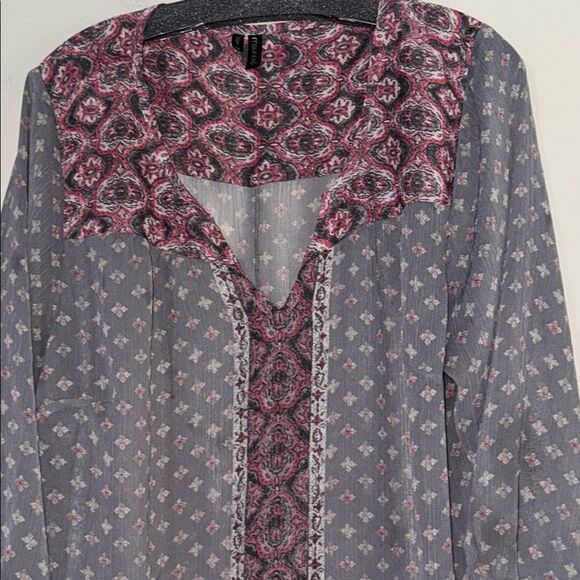 Maurices Gray and White Relaxed Tunic Blouse - Picture 5 of 12